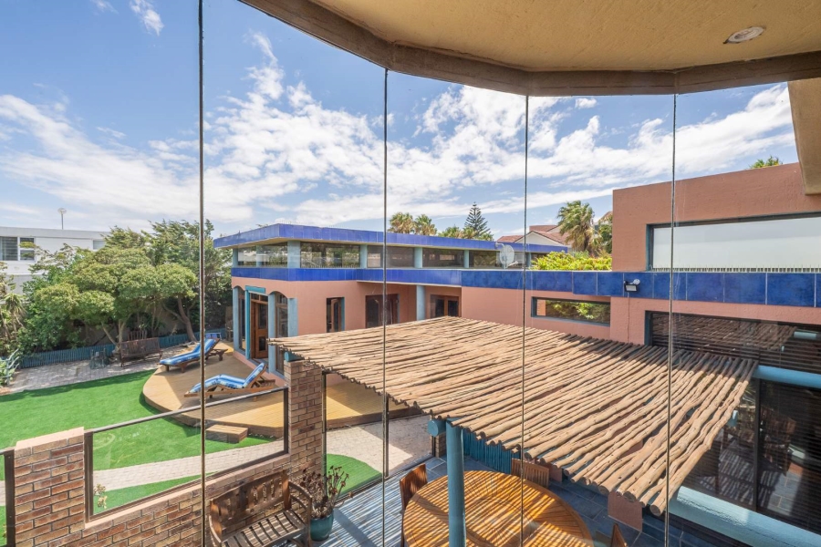 4 Bedroom Property for Sale in Gordons Bay Western Cape